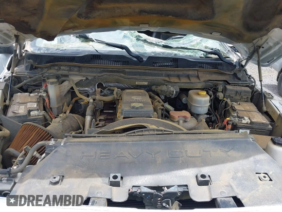 2018 Ram 2500 Laramie with VIN 3C6UR5FL3JG301310, listed as a IAAI auction lot 42239570 with 189,853 mi miles and . Bid and sale history available at DreamBid. Image 10.