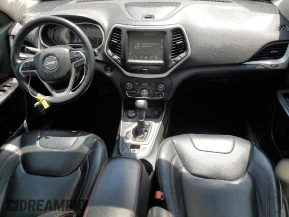 2016 Jeep Cherokee Trailhawk z VIN 1C4PJMBS3GW101588, wystawiony jako Copart lot #56738115 z przebiegiem 88 308 mil mil oraz Szkoda całkowita • Salvage title. Historia ofert i sprzedaży dostępna na DreamBid. Obrazek 8.