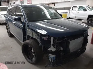 2025 Kia Telluride S with VIN 5XYP64GC8SG623674, listed as a IAAI auction lot 42444643 with 2,418 mi miles and . Bid and sale history available at DreamBid. Image 1.
