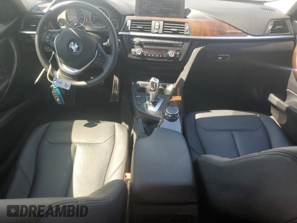 2015 BMW 3 Series 328i с VIN WBA3A5G51FNS86961, выставлен на аукционе Copart как лот 56124965 с пробегом 64 156 миль миль и Списание • Salvage title. История ставок и продаж доступна на DreamBid. Изображение 8.