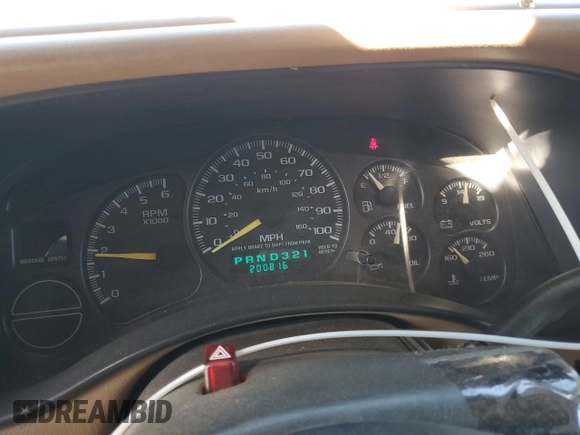 2000 Chevrolet Suburban LS with VIN 3GNEC16T2YG160819, listed as a Copart auction lot 77664344 with 200,816 mi miles and Salvage title. Bid and sale history available at DreamBid. Image 9.