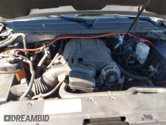 2011 Chevrolet Avalanche LS with VIN 3GNMCEE01BG393771, listed as a IAAI auction lot 41612025 with 199,994 mi miles. Bid and sale history available at carsss.com. Image 10.