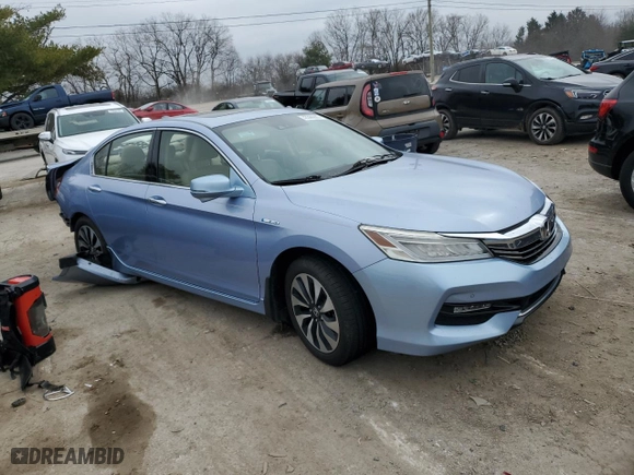 2017 Honda Accord Hybrid Touring with VIN JHMCR6F72HC003064, listed as a Copart auction lot 43399985 with 90,589 mi miles and Salvage Title. Bid and sale history available at carsss.com. Image 4.
