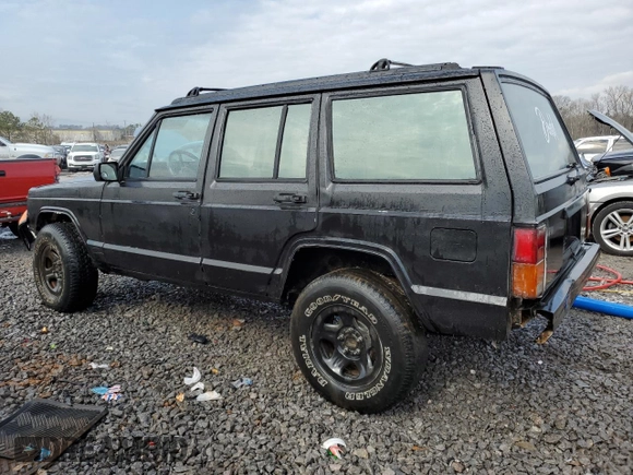 1994 Jeep Cherokee Sport with VIN 1J4FT68S0RL234669, listed as a Copart auction lot 44044555 with 282,179 mi miles and Salvage title. Bid and sale history available at DreamBid. Image 2.