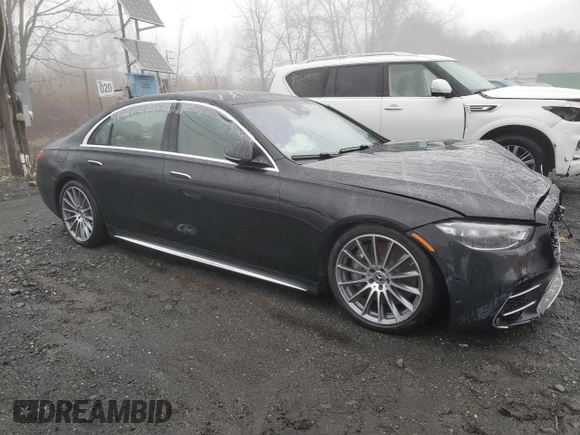 2024 Mercedes-Benz S 580e with VIN W1K6G6KB3RA264513, listed as a Copart auction lot 49379275 with 4,314 mi miles and Non Repairable. Bid and sale history available at DreamBid. Image 4.