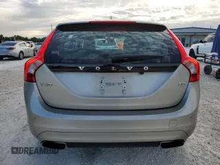 2016 Volvo V60 T5 Drive-E Premier with VIN YV140MEK8G1298167, listed as a Copart auction lot 71260243 with 87,826 mi miles. Bid and sale history available at carsss.com. Image 6.