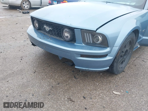 2005 Ford Mustang GT Deluxe with VIN 1ZVFT82H455116103, listed as a IAAI auction lot 41725405 with 108,928 mi miles and . Bid and sale history available at DreamBid. Image 6.