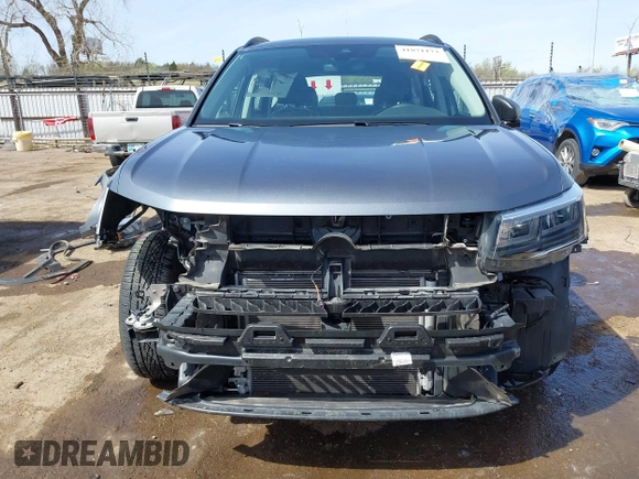2024 Volkswagen Taos S с VIN 3VV5X7B26RM002498, выставлен на аукционе IAAI как лот 41871172 с пробегом 28 345 миль миль и . История ставок и продаж доступна на DreamBid. Изображение 13.