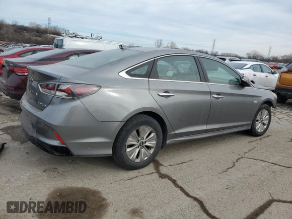 2018 Hyundai Sonata Hybrid SE with VIN KMHE24L39JA086798, listed as a Copart auction lot 42419605 with 93,847 mi miles and Clean Title. Bid and sale history available at carsss.com. Image 3.