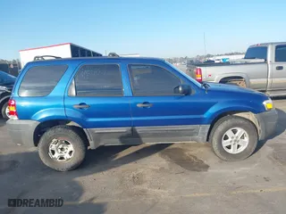 2007 Ford Escape XLS with VIN 1FMYU02Z37KB37995, listed as a IAAI auction lot 41641769 with 199,045 mi miles. Bid and sale history available at carsss.com. Image 13.