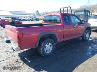 2005 Chevrolet Colorado LS Z71 with VIN 1GCDT196858245479, listed as a IAAI auction lot 41658962 with 138,216 mi miles. Bid and sale history available at carsss.com. Image 4.