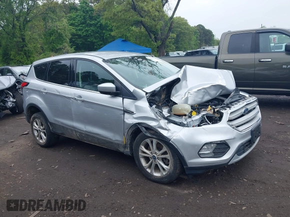 2019 Ford Escape SE z VIN 1FMCU9GD8KUA73154, wystawiony jako IAAI lot #42258644 z przebiegiem 37 090 mil mil oraz . Historia ofert i sprzedaży dostępna na DreamBid. Obrazek 13.