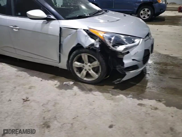 2015 Hyundai Veloster RE:FLEX with VIN KMHTC6AD4FU237015, listed as a Copart auction lot 88879515 with 127,454 mi miles and Salvage Title. Bid and sale history available at carsss.com. Image 11.