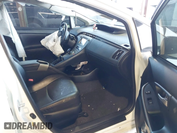 2013 Toyota Prius One with VIN JTDKN3DU7D1639372, listed as a IAAI auction lot 41351781 with 253,735 mi miles. Bid and sale history available at carsss.com. Image 5.