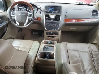 2014 Chrysler Town & Country Limited with VIN 2C4RC1GG2ER377112, listed as a Copart auction lot 52849265 with 212,395 mi miles and Salvage Title. Bid and sale history available at DreamBid. Image 8.