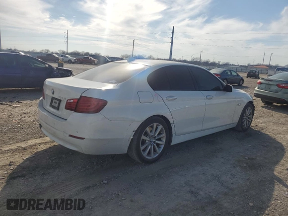2012 BMW 5 Series 528i with VIN WBAXG5C51CDY29734, listed as a Copart auction lot 46924205 with 121,833 mi miles and Salvage Title. Bid and sale history available at carsss.com. Image 3.