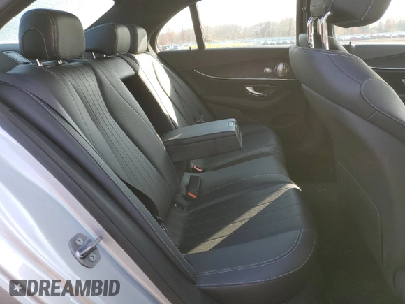 2017 Mercedes-Benz E-Class E 300 Luxury with VIN WDDZF4KB1HA181309, listed as a Copart auction lot 65766402 with 21,902 mi miles. Bid and sale history available at carsss.com. Image 6.