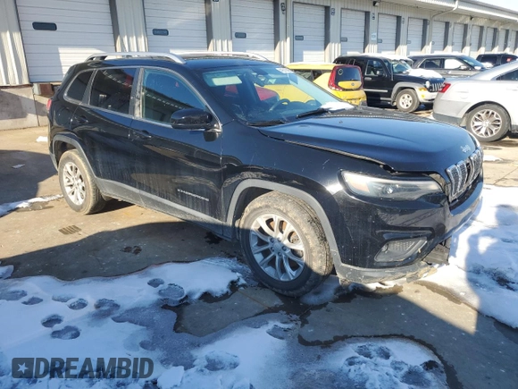 2019 Jeep Cherokee Latitude with VIN 1C4PJLCB2KD204577, listed as a Copart auction lot 41619435 with 143,501 mi miles and Salvage Title. Bid and sale history available at carsss.com. Image 4.
