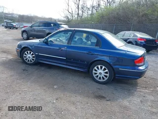 2004 Hyundai Sonata GLS with VIN KMHWF35H34A082570, listed as a IAAI auction lot 41930653 with 99,490 mi miles. Bid and sale history available at carsss.com. Image 3.