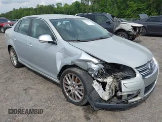 2010 Volkswagen Jetta S с VIN 3VWJX7AJ7AM020970, выставлен на аукционе IAAI как лот 41995925 с пробегом 200 973 миль миль и . История ставок и продаж доступна на DreamBid. Изображение 1.