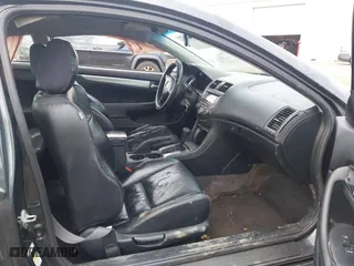 2004 Honda Accord Cpe EX with VIN 1HGCM82694A011758, listed as a IAAI auction lot 41881867 with 275,091 mi miles. Bid and sale history available at carsss.com. Image 5.
