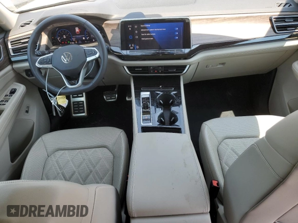 2024 Volkswagen Atlas SEL Premium R-Line with VIN 1V2FR2CA2RC557387, listed as a Copart auction lot 60269075 with 6,676 mi miles and Salvage title. Bid and sale history available at DreamBid. Image 8.