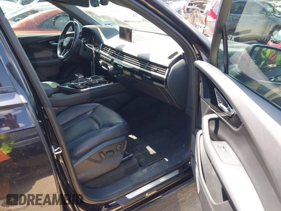 2018 Audi Q7 Prestige with VIN WA1VAAF77JD031456, listed as a IAAI auction lot 42593433 with 141,200 mi miles and . Bid and sale history available at DreamBid. Image 5.