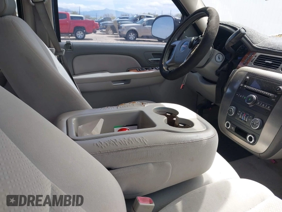 2007 GMC Yukon SLE with VIN 1GKFC13J17R216512, listed as a IAAI auction lot 41938265 with 201,781 mi miles and . Bid and sale history available at DreamBid. Image 5.