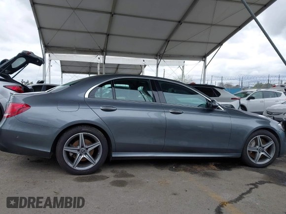 2018 Mercedes-Benz E-Class E 300 with VIN WDDZF4JB7JA337702, listed as a IAAI auction lot 41713178 with 1 mi miles. Bid and sale history available at carsss.com. Image 14.