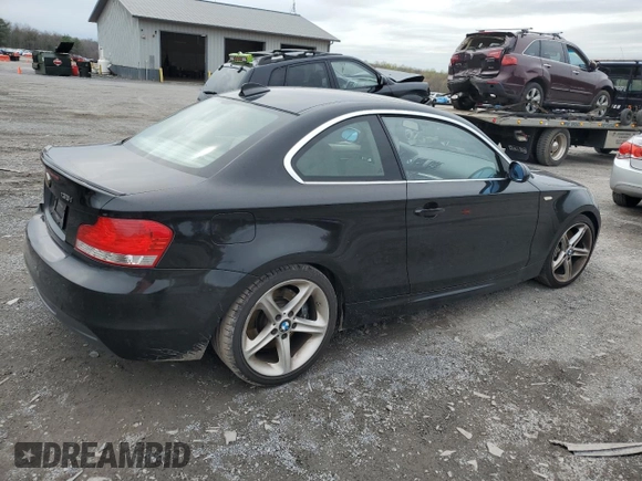2009 BMW 1 Series 135i with VIN WBAUC73519VK79934, listed as a Copart auction lot 50781795 with 96,817 mi miles and Salvage title. Bid and sale history available at DreamBid. Image 3.