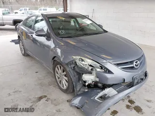 2011 Mazda Mazda6 i Touring with VIN 1YVHZ8CH8B5M30397, listed as a IAAI auction lot 41841497 with 181,744 mi miles. Bid and sale history available at carsss.com. Image 1.