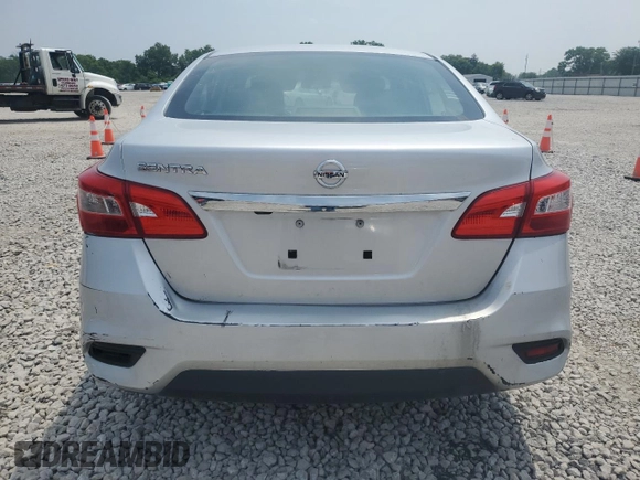 2018 Nissan Sentra S z VIN 3N1AB7AP8JY248851, wystawiony jako Copart lot #60870475 z przebiegiem 153 431 mil mil oraz Czysty tytuł • Clean title. Historia ofert i sprzedaży dostępna na DreamBid. Obrazek 6.