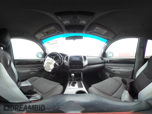 2014 Toyota Tacoma PreRunner z VIN 3TMJU4GN3EM170360, wystawiony jako IAAI lot #42438394 z przebiegiem 223 101 mil mil oraz . Historia ofert i sprzedaży dostępna na DreamBid. Obrazek 18.