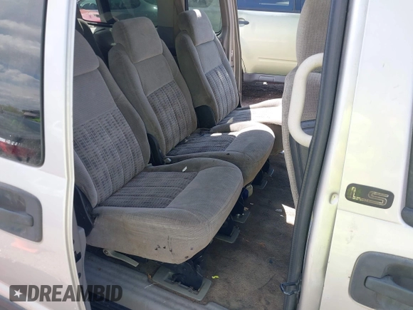 2004 Chevrolet Venture LS with VIN 1GNDX03E04D224881, listed as a IAAI auction lot 42093937 with 121,079 mi miles. Bid and sale history available at carsss.com. Image 8.