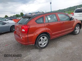 2009 Dodge Caliber SXT z VIN 1B3HB48A69D168427, wystawiony jako IAAI lot #42156117 z przebiegiem 168 286 mil mil oraz . Historia ofert i sprzedaży dostępna na DreamBid. Obrazek 4.