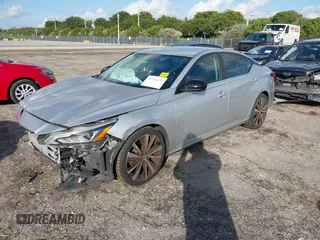 2019 Nissan Altima SR with VIN 1N4BL4CV9KC258877, listed as a IAAI auction lot 41144135 with 64,434 mi miles and . Bid and sale history available at carsss.com. Image 2.