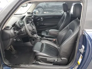2016 MINI Cooper Hardtop S with VIN WMWXP7C57G2A44120, listed as a Copart auction lot 47929995 with 87,519 mi miles and Salvage Title. Bid and sale history available at carsss.com. Image 7.