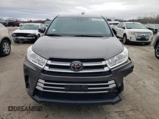 2017 Toyota Highlander LE with VIN 5TDBZRFH5HS375505, listed as a Copart auction lot 47137925 with 84,884 mi miles and Salvage title. Bid and sale history available at DreamBid. Image 5.