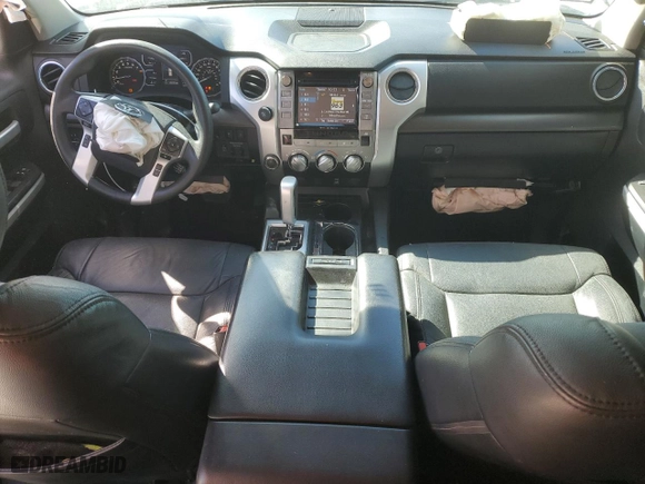 2018 Toyota Tundra 4WD SR5 with VIN 5TFDW5F19JX762779, listed as a Copart auction lot 48772485 with 49,276 mi miles and Salvage Title. Bid and sale history available at carsss.com. Image 8.