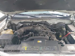 2004 Mercury Mountaineer Convenience z VIN 4M2DU86W24ZJ06543, wystawiony jako IAAI lot #42035710 z przebiegiem Nie podano mil oraz . Historia ofert i sprzedaży dostępna na DreamBid. Obrazek 10.