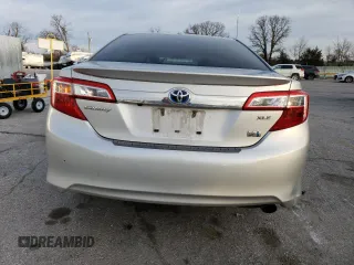 2012 Toyota Camry XLE z VIN 4T1BD1FK5CU046816, wystawiony jako Copart lot #52141865 z przebiegiem 242 479 mil mil oraz Szkoda całkowita • Salvage title. Historia ofert i sprzedaży dostępna na DreamBid. Obrazek 6.