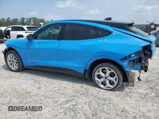2022 Ford Mustang Mach-E GT z VIN 3FMTK4SX7NMA59975, wystawiony jako Copart lot #57422535 z przebiegiem 44 564 mil mil oraz Szkoda całkowita • Salvage title. Historia ofert i sprzedaży dostępna na DreamBid. Obrazek 2.