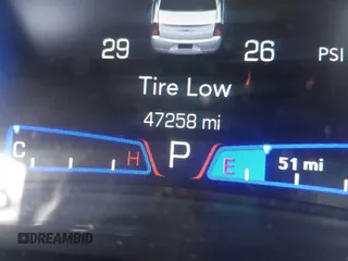 2020 Chrysler 300 S z VIN 2C3CCABT0LH180828, wystawiony jako IAAI lot #41370520 z przebiegiem 47 258 mil mil oraz . Historia ofert i sprzedaży dostępna na DreamBid. Obrazek 15.