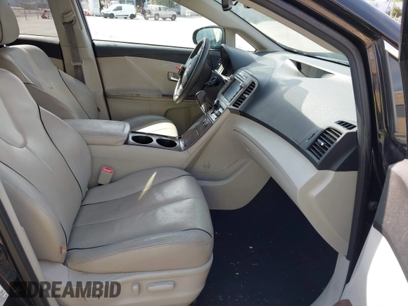 2009 Toyota Venza with VIN 4T3ZK11A19U003738, listed as a IAAI auction lot 41762007 with 187,723 mi miles. Bid and sale history available at carsss.com. Image 5.