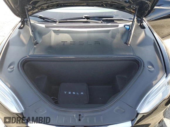 2018 Tesla Model S 75D с VIN 5YJSA1E29JF291834, выставлен на аукционе Copart как лот 55353725 с пробегом 26 871 миль миль и Списание • Salvage title. История ставок и продаж доступна на DreamBid. Изображение 11.