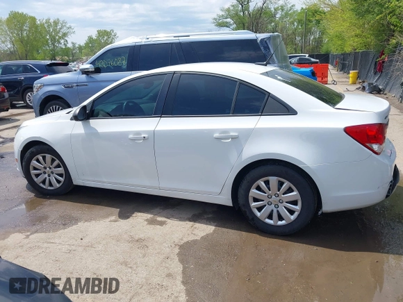 2014 Chevrolet Cruze LS with VIN 1G1PA5SH5E7218650, listed as a IAAI auction lot 42093764 with 189,813 mi miles and . Bid and sale history available at DreamBid. Image 14.