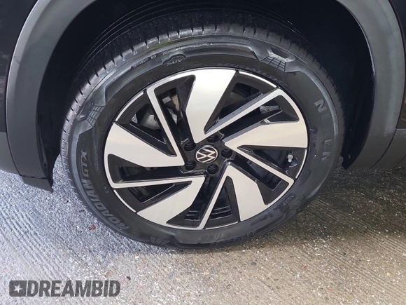 2024 Volkswagen Atlas SE with VIN 1V2HR2CA7RC565297, listed as a IAAI auction lot 42844488 with 24,398 mi miles and . Bid and sale history available at DreamBid. Image 12.