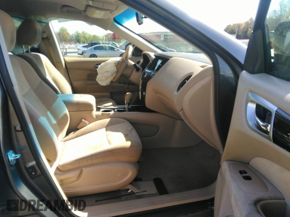 2015 Nissan Pathfinder S with VIN 5N1AR2MN1FC723483, listed as a IAAI auction lot 41808041 with 130,899 mi miles. Bid and sale history available at carsss.com. Image 5.