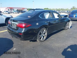 2017 Infiniti Q70 3.7 with VIN JN1BY1AP8HM740678, listed as a IAAI auction lot 42330788 with 47,461 mi miles and . Bid and sale history available at DreamBid. Image 4.