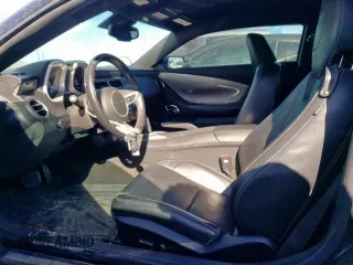 2010 Chevrolet Camaro 2SS z VIN 2G1FK1EJ9A9202184, wystawiony jako Copart lot #56233775 z przebiegiem 224 925 mil mil oraz Szkody całkowita. Historia ofert i sprzedaży dostępna na DreamBid. Obrazek 7.
